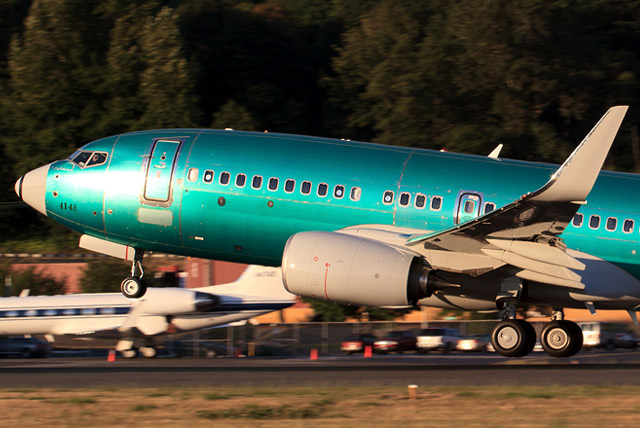 Green Wrap 737-700 BBJ