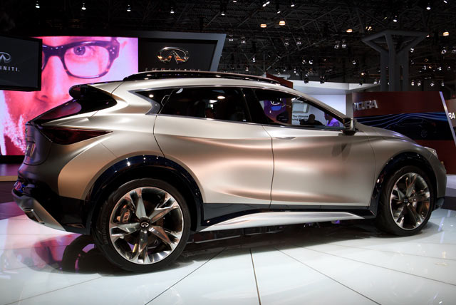 Infiniti QX30 Debut